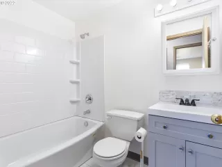 Photo #3: 22137083 Listing