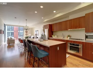 Photo #5: 22137309 Listing 