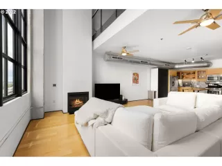 Photo #4: 22137448 Listing 