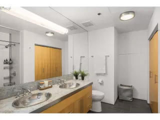 Photo #5: 22137448 Listing 