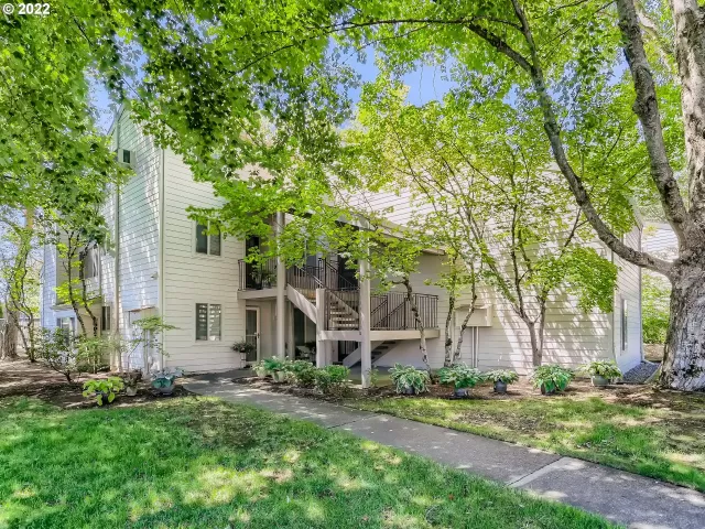 MLS: 22137594 Condo For Sale