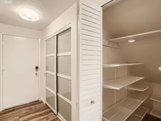 Photo #4: 22137594 Listing 