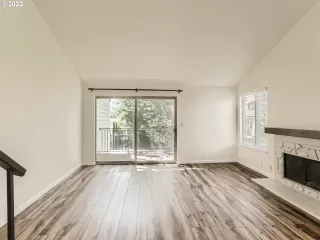 Photo #5: 22137594 Listing 