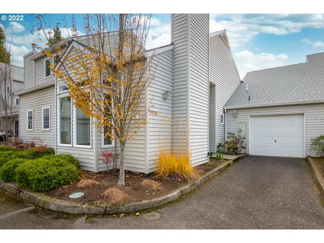 MLS: 22138305 Condo For Sale