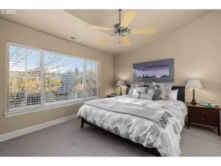 Photo #6: 22138857 Listing