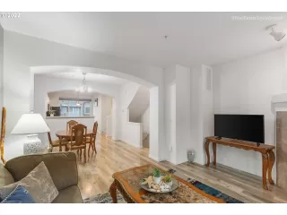 Photo #4: 22139173 Listing 