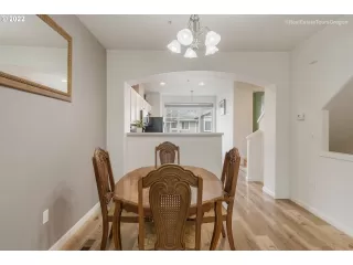 Photo #5: 22139173 Listing 