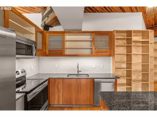 Photo #5: 22139374 Listing 