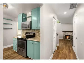 Photo #3: 22139763 Listing 