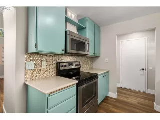 Photo #4: 22139763 Listing 