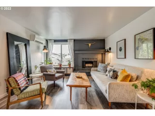 Photo #6: 22139798 Listing