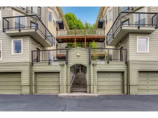 Photo #1: 22140498 Listing