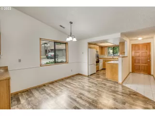 Photo #4: 22140519 Listing 