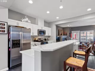 Photo #6: 22140809 Listing 