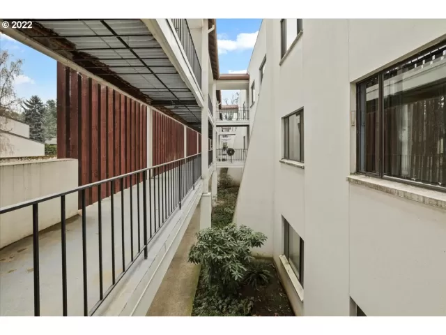 MLS: 22141500 Condo For Sale