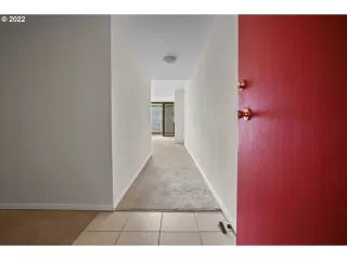 Photo #2: 22141500 Listing