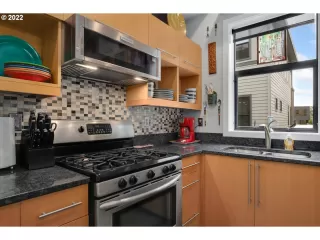 Photo #6: 22141660 Listing 