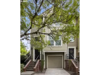 Photo #1: 22142123 Listing