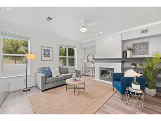 Photo #2: 22142123 Listing