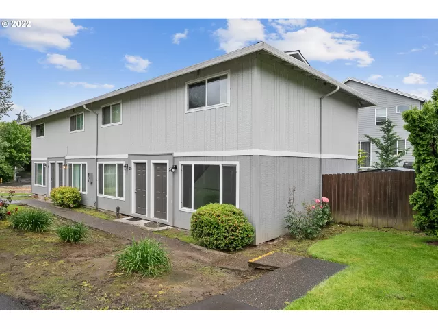 MLS: 22142346 Condo For Sale