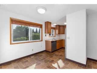 Photo #6: 22142452 Listing 