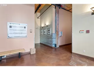 Photo #2: 22143750 Listing