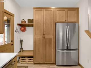 Photo #6: 22143804 Listing