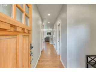 Photo #2: 22143896 Listing