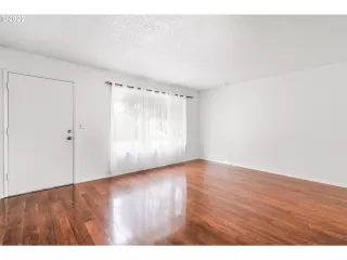 Photo #5: 22143952 Listing 