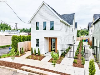 Photo #1: 22144195 Listing