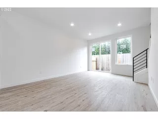 Photo #3: 22144195 Listing