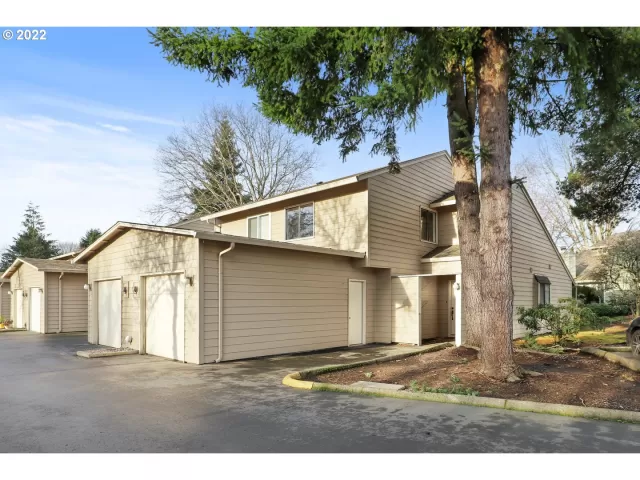 MLS: 22144533 Condo For Sale