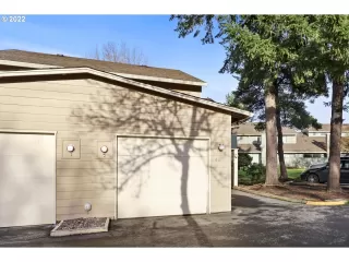 Photo #2: 22144533 Listing