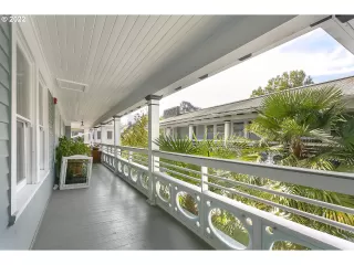 Photo #4: 22144910 Listing