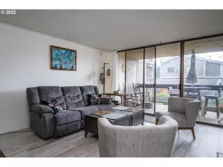 Photo #3: 22146223 Listing 