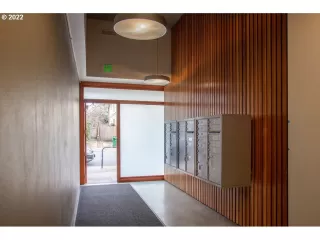 Photo #3: 22146746 Listing