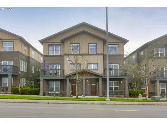 MLS: 22147297 Condo For Sale