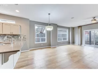 Photo #3: 22147727 Listing