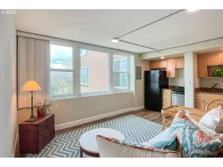 Photo #4: 22147755 Listing 