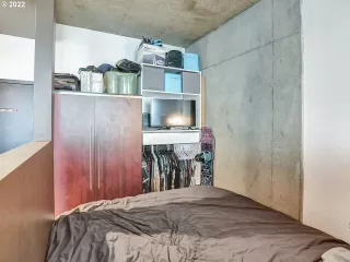 Photo #6: 22147826 Listing