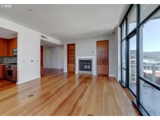 Photo #5: 22148458 Listing 