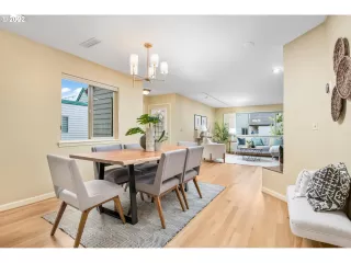 Photo #6: 22148635 Listing 