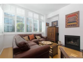 Photo #2: 22150021 Listing