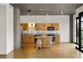 Photo #1: 221505804 Listing 