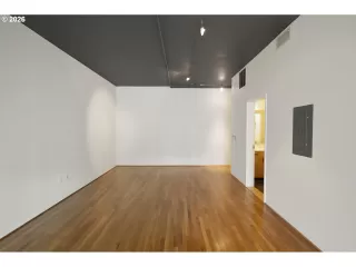 Photo #6: 221505804 Listing 