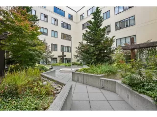 Photo #2: 22150764 Listing