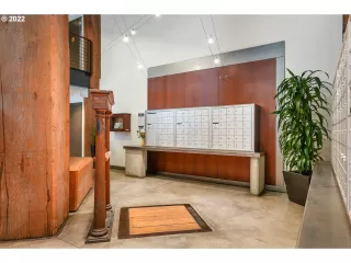 Photo #4: 22150764 Listing