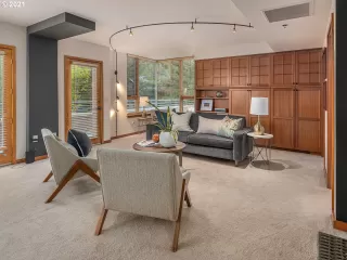 Photo #2: 22151427 Listing