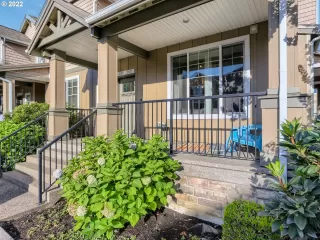 Photo #2: 22152215 Listing