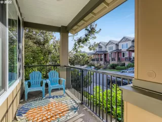 Photo #3: 22152215 Listing